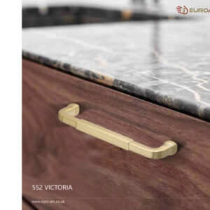 552 Victoria